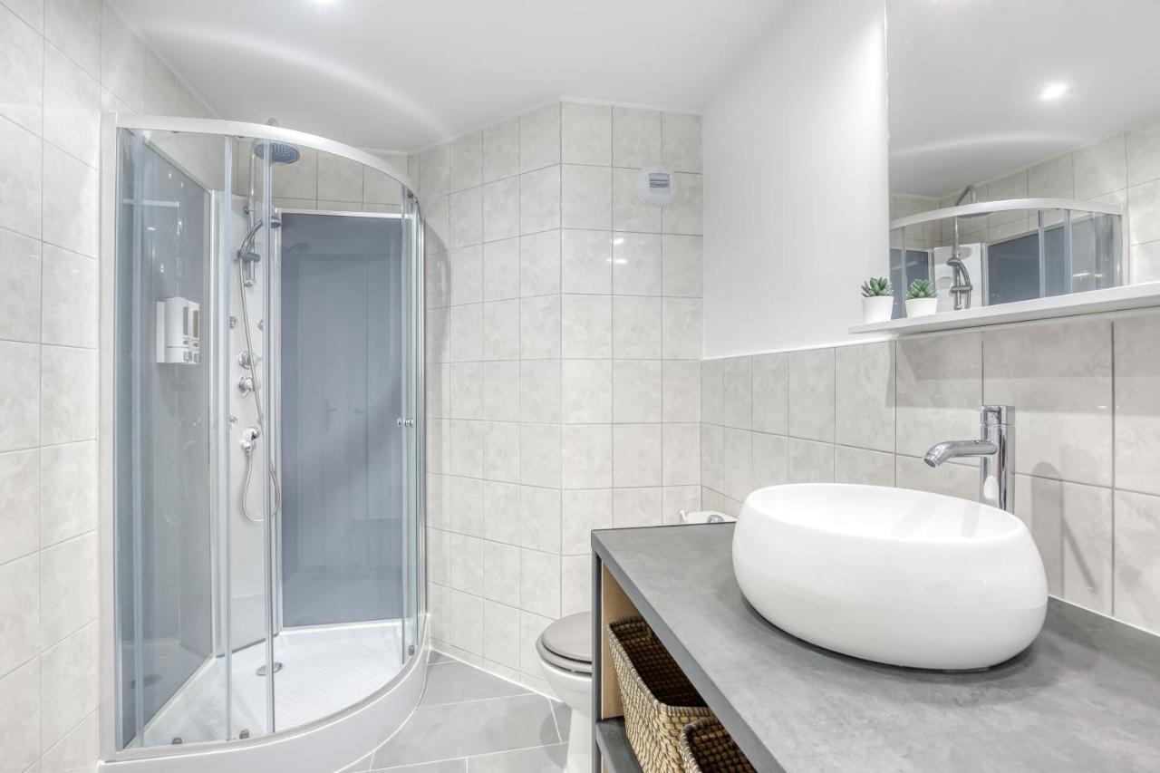 J-Mo Home - Magny - Moderne Et Chaleureux 外观 照片